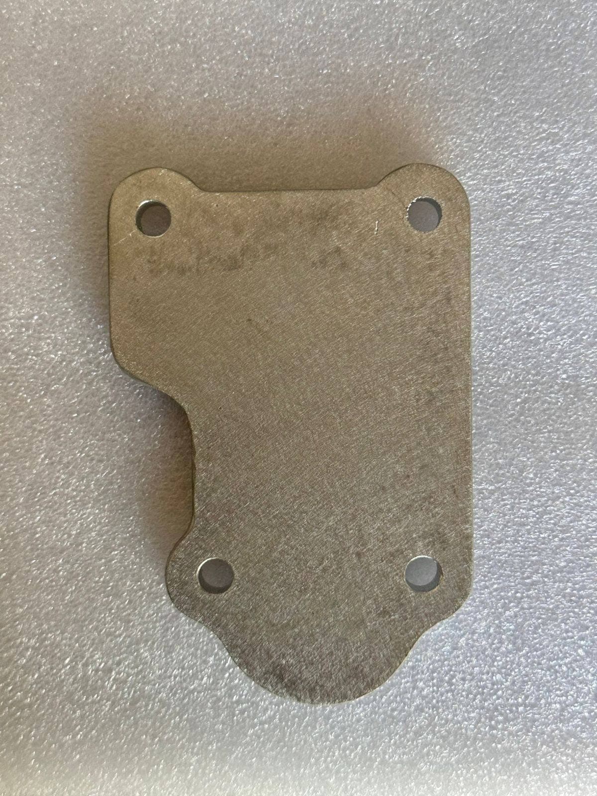 Eight millimetre aluminium fuel-pump blank-off plate for a Volkswagen Golf